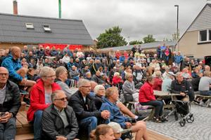 Ny tribune er indviet i Hurup: Et godt gæt er 250 tilhørere