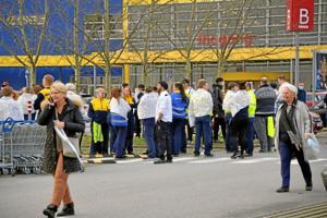 Ikea-kunder evakueret efter alarm
