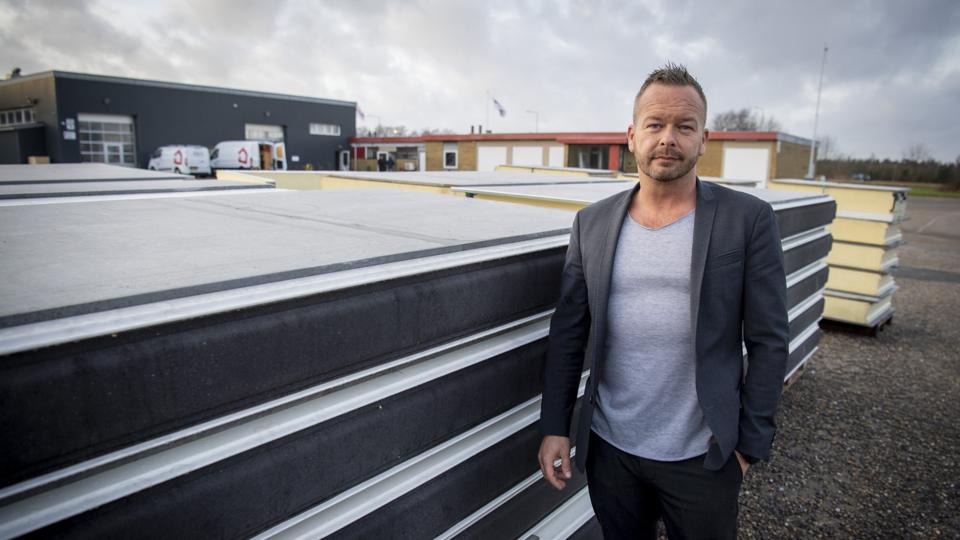 Morten Stausgaard står i spidsen for Cantona, der holder til i Sæby. Firmaet har egen produktion af bærende byggesystemer samt salg og udvikling af tilhørende facader. Foto: Kim Dahl Hansen