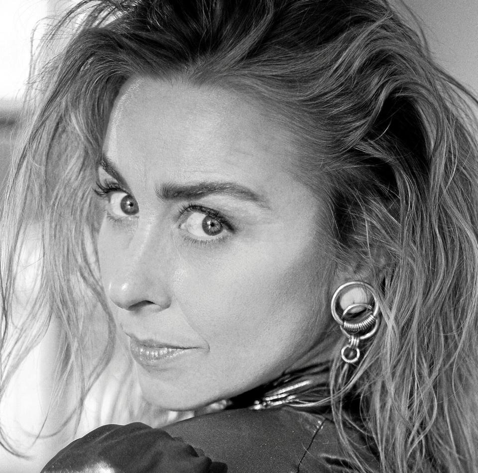 ”Magnet Sky” er Nana Jacobis fjerde fuldlængdealbum.