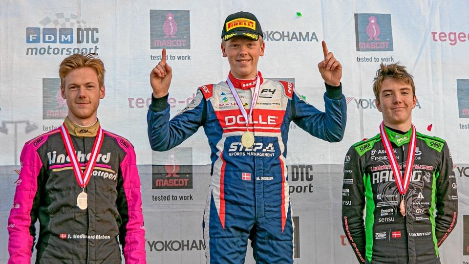 Malthe Jakobsen kunne i weekenden fejre sin titel som danmarksmester i Formel 4. Foto: Boxengasse