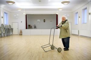 De ældre bliver og de unge flytter: Dorte på 76 år ser dog lyst på fremtiden