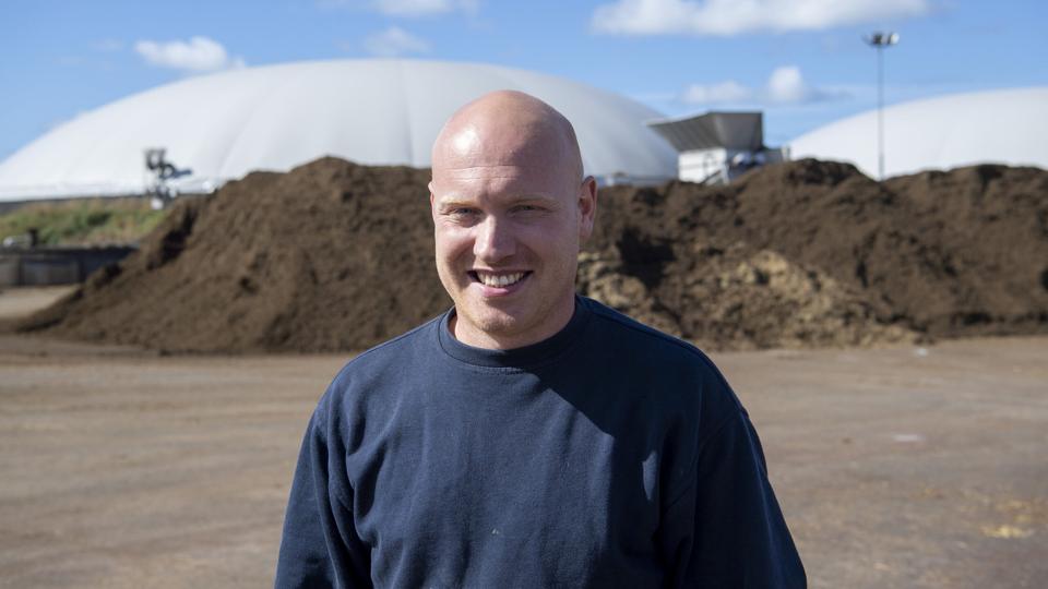 Daniel Overgaard Pedersen regner med at et stort rørsystem til gylle etableres til foråret. Foto: Kim Dahl Hansen <i>Kim Dahl Hansen</i>