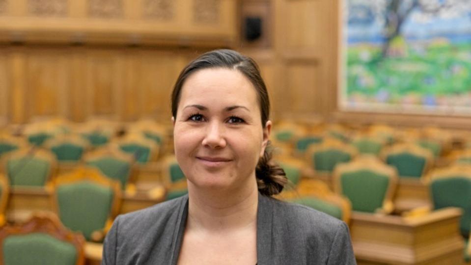 Det grønlandske folketingsmedlem Aaja Chemnitz Larsen (IA) er ked af, at eksperimentet med grønlandske børn i 50-erne ikke udløser en officiel undskyldning her og nu - hun frygter, at de sidste fem dør inden undskyldningen kommer. Arkivfoto: Emil Brandt