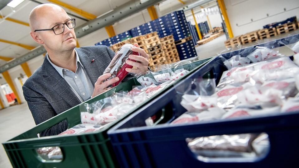 Peter Vejrgang har stadig brødfabrikken kørende efter de nye strengere restriktioner for Jammerbugt er meldt ud. Arkivfoto: Lars Pauli
