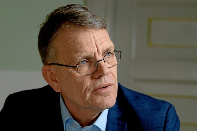 Fire borgmestre har klaget over, at det er for svært at placere reklamepyloner langs motorvejene og dermed udvikle nye erhvervsområder Blandt borgmestrene er Mikael Klitgaard (V) fra Brønderslev Kommune. Arkivfoto: Henrik Louis