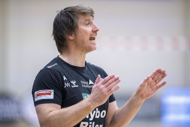 Mors-Thy-træner Jonas Wille afviser, at han er på vej til IFK Kristianstad. Arkivfoto: Lars Pauli
