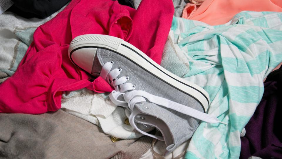 En tyv brød ind i en vaskekælder og stjal tøj med arbejdslogo. Arkivfoto: Colourbox