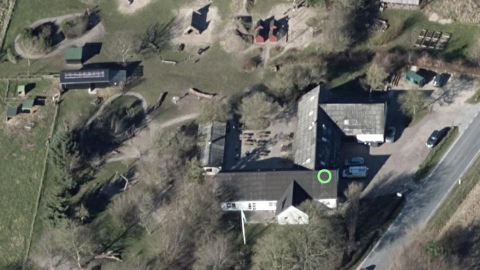 Børnehaven Gl. Dalhhøj her i Fjerritslev skal forbedres og udvides, så der bliver plads til yderligere 25 børn. Foto: Styrelsen for Dataforsyning og Effektivisering/Skråfoto