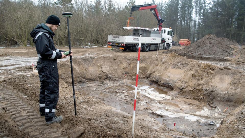 Bygherren har startet byggeriet på Harevej 4. Foto: Bente Poder