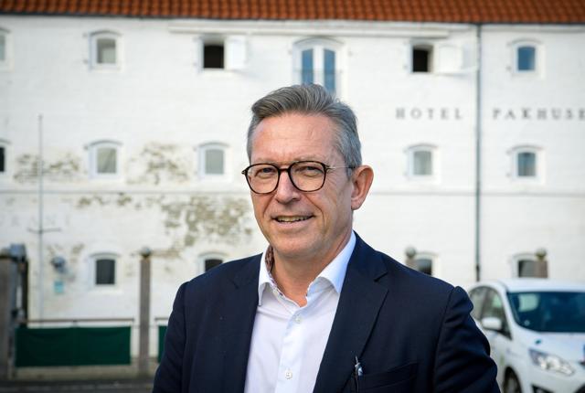 Jens Holmgaard Pedersen, medejer af Steenbergs Hotel & Brasserie, håber, at det nye hotel og spisested på Mors kan åbne 1. april. Arkivfoto: Bo Lehm