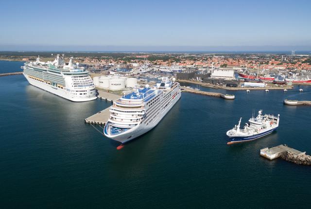 Krydstogtskibene pryder Skagen Havn inden corona. Arkivfoto: Peter Broen <i>Foto: Peter Broen</i>