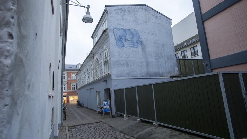 Ejendommen på gågaden skal efter ønske fra en udvikler rives ned og erstattes af et nybyggeri. Foto: Martél Andersen