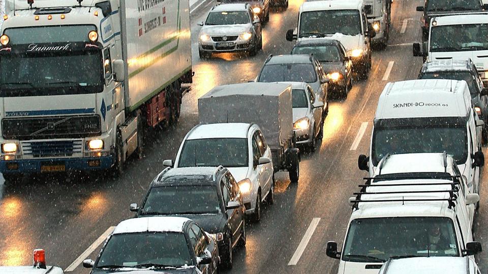 Den 39-årige blev blitzet, da han kørte på motorvejen. Arkivfoto: Colourbox