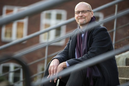 Per Pallisgaard Nielsen fra Danmark Vision vil kæmpe for, at der ikke kun kommer lys på cykelstierne inde i Aalborg by, men også ude på landet. Foto: Henrik Bo <i>Foto: Henrik Bo</i>