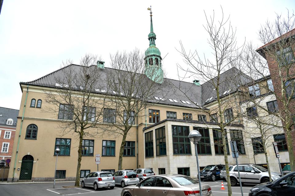 Et tip fra en whistleblower har ført til bortvisning og politianmeldelse af to medarbejdere i Aalborg Kommune. <i>Arkivfoto: Claus Søndberg</i>