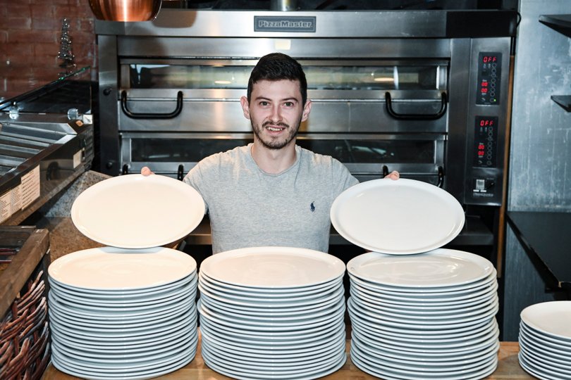 Alex Laurian-Verisan er én af verdens bedste pizzabagere. Men at han har optrådt i køkkenet på kendt Skagen-restaurant har tilsyneladende ikke været nok til at skabe en bæredygtig forretning. <i>Arkivfoto: Bent Bach</i>