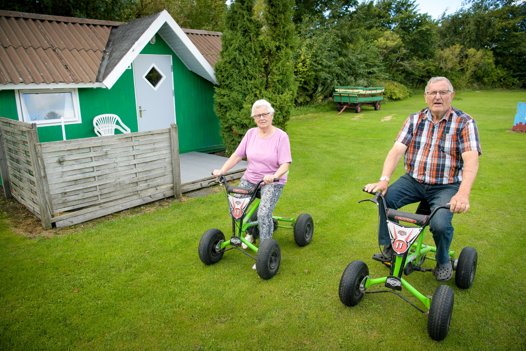 Værterne viser gerne vejen - her på mooncar. <i>Arkivfoto: Bo Lehm</i>
