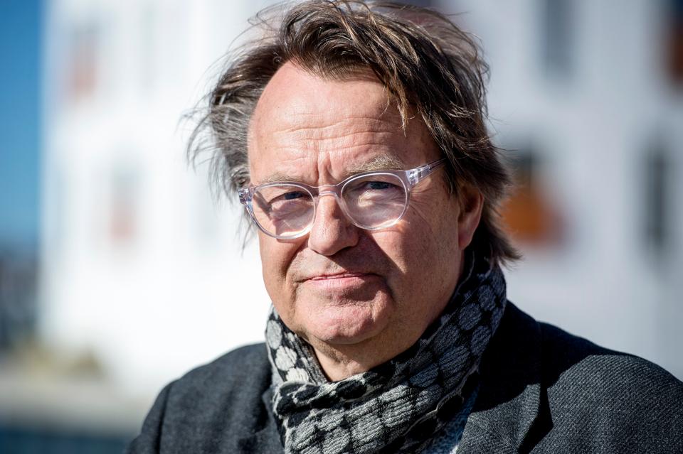 Peder Baltzer Nielsen vender ikke tilbage til posten som stadsarkitekt i Aalborg. Men skal fremtidig byudvikling og byplanlægning landet over ikke blive lagt i benlås, skal planloven ændres, så der kommer klare linjer mellem bygherrer og kommuner, mener han. <i>Foto: Henrik Bo</i>