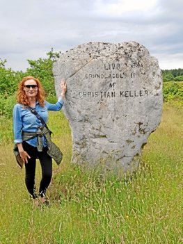 Der findes stadig spor af den Kellerske Anstalt på Livø, viser Maria Clement Hagstrup. 22. februar udkommer den en bog om det specielle kapitel i Danmarkshistorien, som historieprofessor Poul Duedahl og hun har skrevet. I øvrigt med efterskrift af Poul Nyrup Rasmussen. <i>Foto: Poul Duedahl</i>