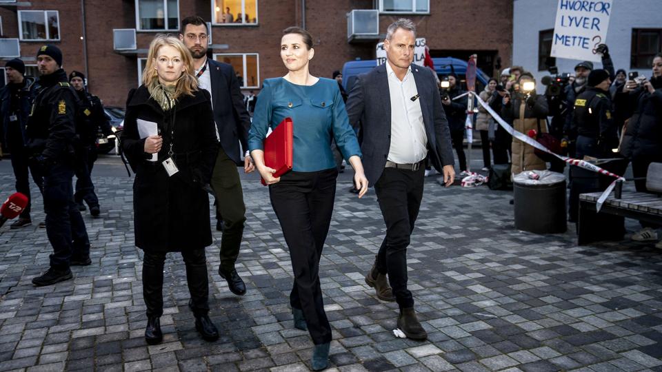 Statsministeren ankommer til afhøringer i Minkkommissionen <i>Mads Claus Rasmussen/Ritzau Scanpix</i>