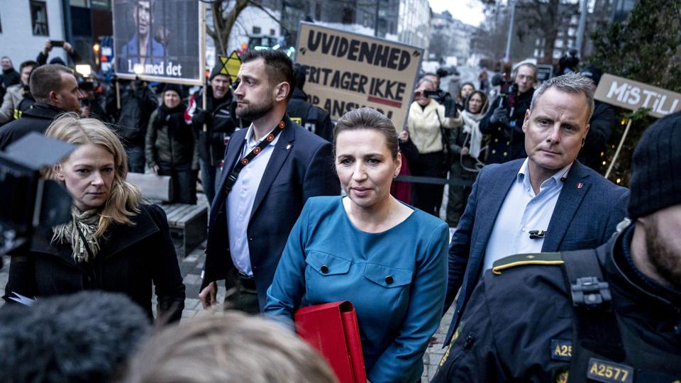 Statsministeren ankommer til afhøringer i Minkkommissionen <i>Mads Claus Rasmussen/Ritzau Scanpix</i>
