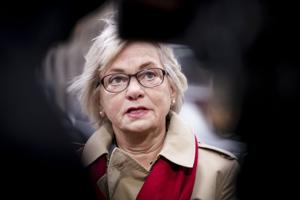 Pia Kjærsgaard: Støjberg skal have fred og ro