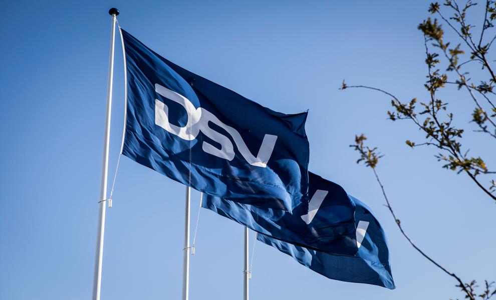 DSV er en af verdens største logistikvirksomheder med hovedsæde i Danmark. DSV er en af verdens største logistikvirksomheder med hovedsæde i Danmark.