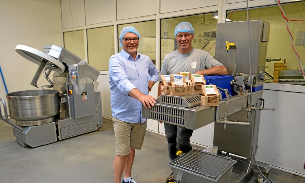 Medejer Peter Wiborg Sørensen (tv) og stifter af Knæk & Bræk Anders Futtrup fik nye folk med i ejerkredsen. Medejer Peter Wiborg Sørensen (tv) og stifter af Knæk & Bræk Anders Futtrup fik nye folk med i ejerkredsen.