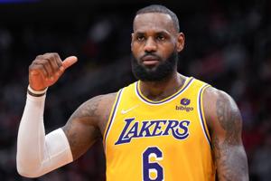 LeBron James runder flot NBA-milepæl i Lakers-sejr