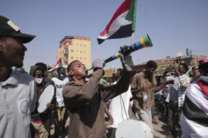 Sudans premierminister går af