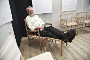 Dansk møbelarkitekt Jørgen Bækmark er død - 92 år