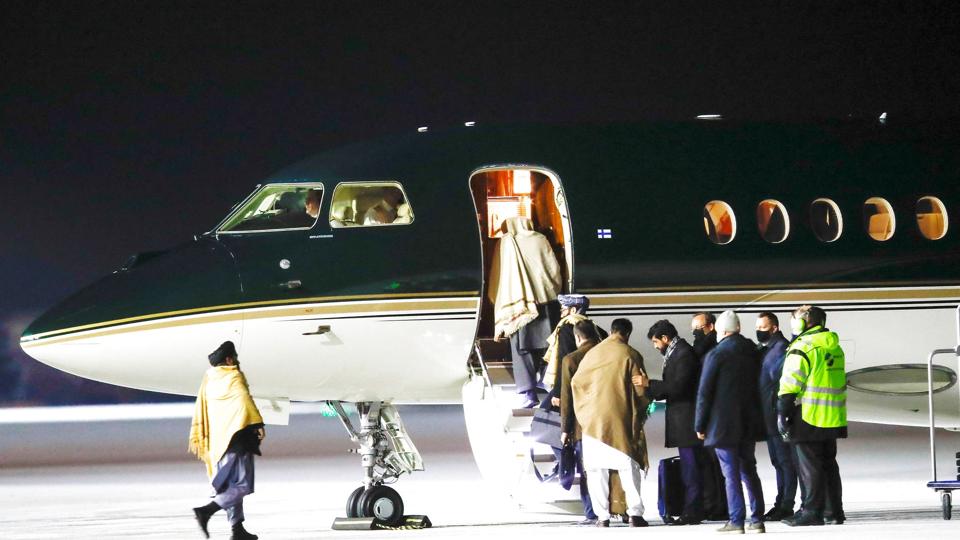 Representatives of the Taliban leave Norway <i>Ntb/Reuters</i>