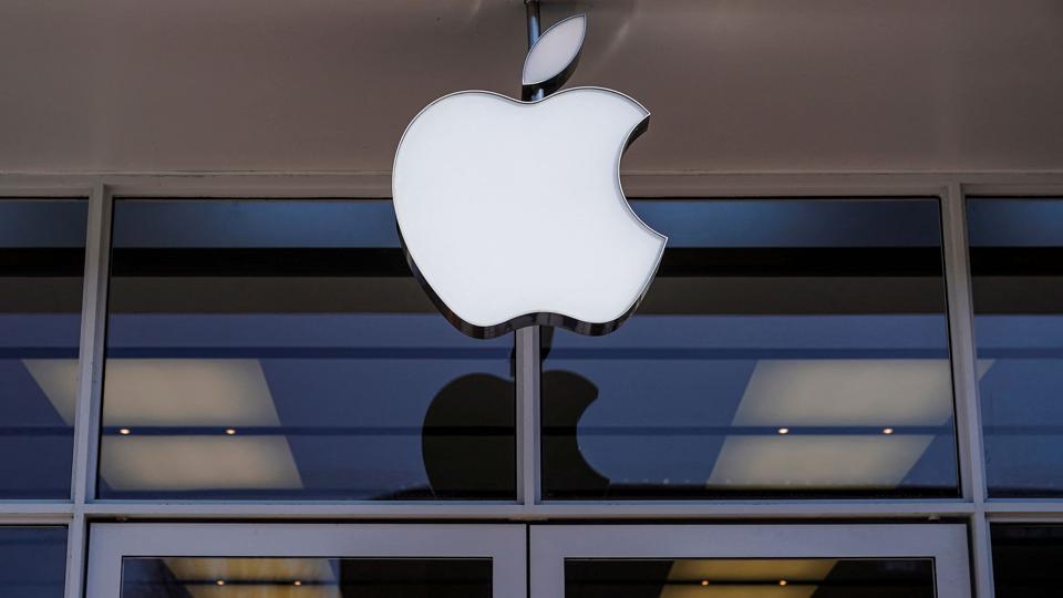 Apple Inc. reports fourth quarter earnings in Washington <i>Joshua Roberts/Reuters</i>