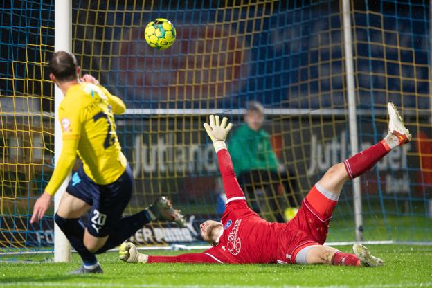 Oliver Thychosen fik seks kampe for Hobro i 1. division i 21/22-sæsonen, hvor han blev noteret for denne scoring mod Fremad Amager i en 5-0-sejr. <i>Foto: Henrik Bo</i>
