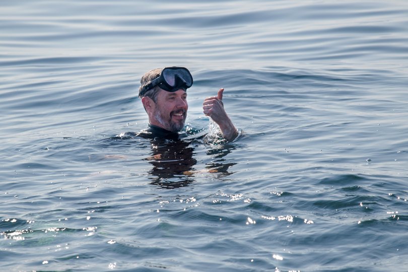 Kronprins Frederik var sidste år med til at mærke blåfinnede tun ved Skagen. Det var tilsyneladende en oplevelse, som han satte stor pris på. <i>Arkivfoto: Kim Dahl Hansen</i>