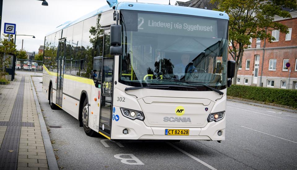 Bybusserne i Thisted overgår fra august 2023 til timedrift frem for halvtimes drift. <i>Arkivfoto: Bo Lehm</i>