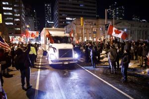 Utilfredse lastbilchauffører sender Ottawa i nødretstilstand