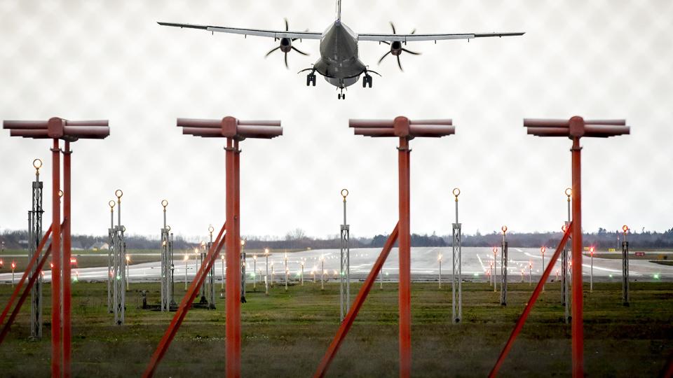 Dansk Industri ønsker at få fjernet krav om test ved indrejse til Danmark for at få mere gang i luftfarten og rejsebranchen. (Arkivfoto) <i>Mads Claus Rasmussen/Ritzau Scanpix</i>