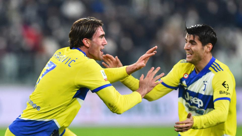Juventus-angriberen Dusan Vlahovic kunne fejre holdets andet mål kort før tid hjemme mod Sassuolo. <i>Massimo Pinca/Reuters</i>