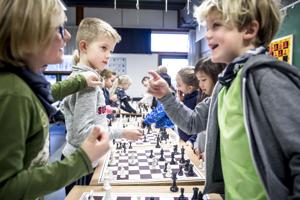 30.000 skoleelever spiller fredag hjernen skarp med skak