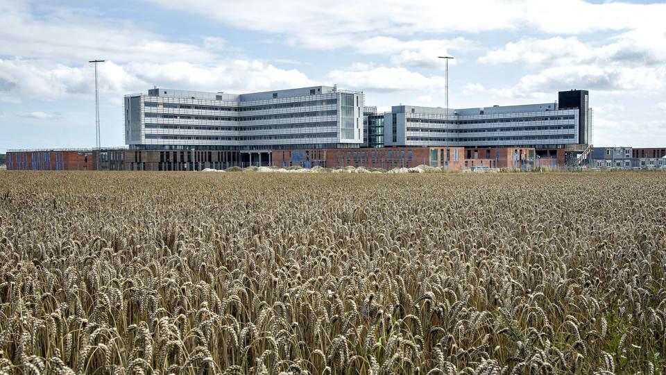 Byggeriet af Nyt Aalborg Universitetshospital blev også udskudt i august 2021. Dengang lød vurderingen, at byggeriet ville stå færdigt i fjerde kvartal af 2021. <i>Henning Bagger/Ritzau Scanpix</i>
