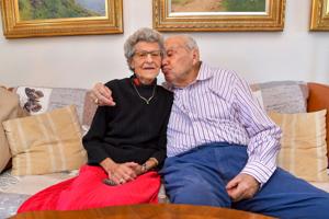 Ritha og Erland har været gift i 70 år: - Jeg dansede hende lige ind i drømmeland