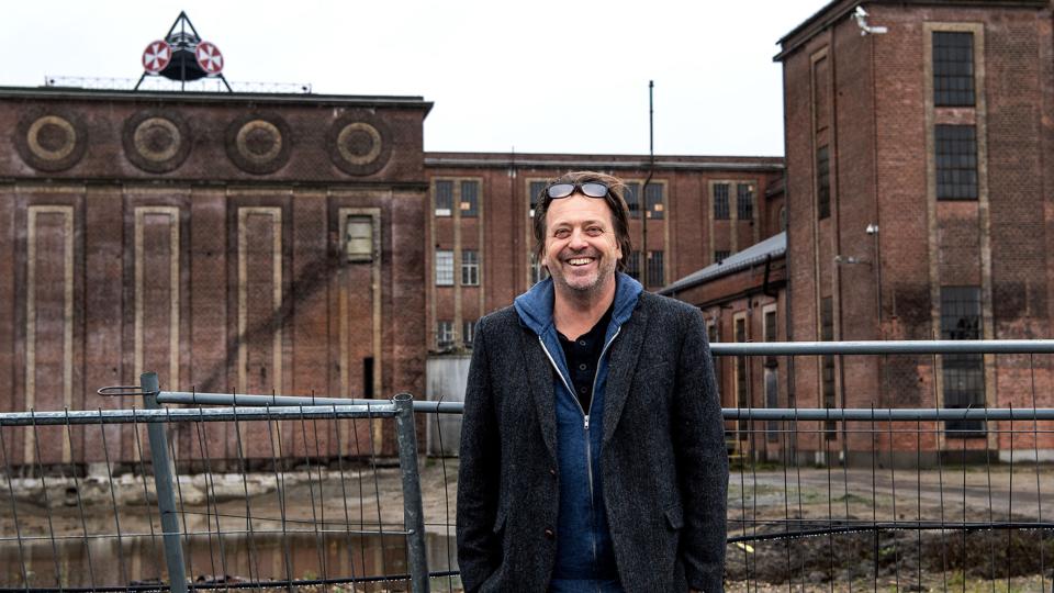 - Man kan godt blive bekymret for, om det, politikerne får tilbage fra folk, trækker dem i for mange retninger. Der skal være nogen, der tør lægge en muligvis kontroversiel linje, når processen omkring DNA Aalborg er overstået, mener Hans Henriksen. <i>Foto: Laura Guldhammer</i>