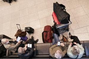 Strejkende SAS-bagagepersonale genoptager arbejdet tirsdag