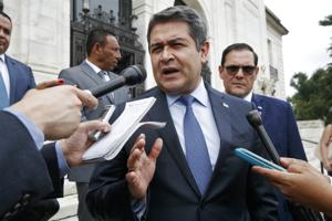 USA beder Honduras om at anholde og udlevere ekspræsident