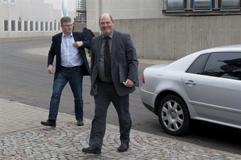 Landdistriktsminister kalder Carsten Hansen sig, og han havde taget sin departementschef Claes Nilas med.De havde inviteret sig selv til Skagen for at få gode råd til at skabe beskæftigelse. Foto: Carl Th. Poulsen.