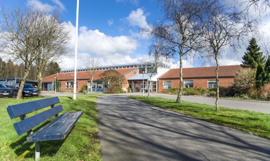 Regionens tidligere socialpsykiatriske bosted Skovvænget på Otto Jørgensens Vej 5 i Aalestrup er nu købt af Ejendomsselskabet Hyldgaard & Larsen ApS i Vrå og skal fremover være til botilbud for udsatte voksne. Arkivfoto: Teis Markfoged