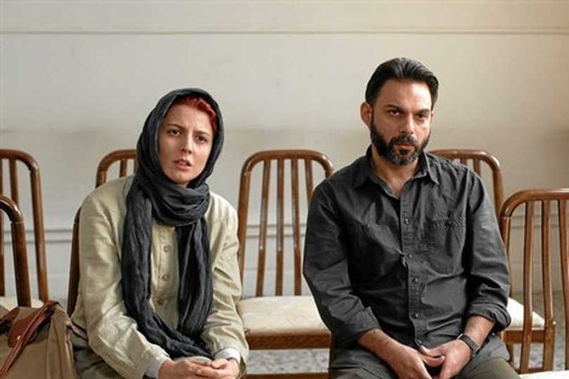 Sådan ser en iransk retssal ud indefra. Leila Hatami spiller Simin, mens Peyman Moaadi spiller Nader.Still