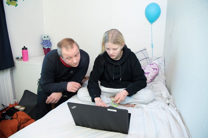 Mange børn og unge har klaret sig ved at spille online, og det er selvfølgelig også en måde at være social på, men man er nødt til at være fysisk sammen, hvis man skal lære at fungere i et fælles rum med andre, mener lærer og far til tre, Heino Trudslev. Foto: Bente Poder